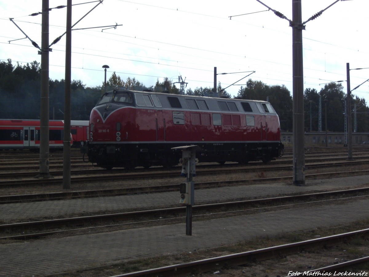 221 145-6 in Neustrelitz am 7.10.13