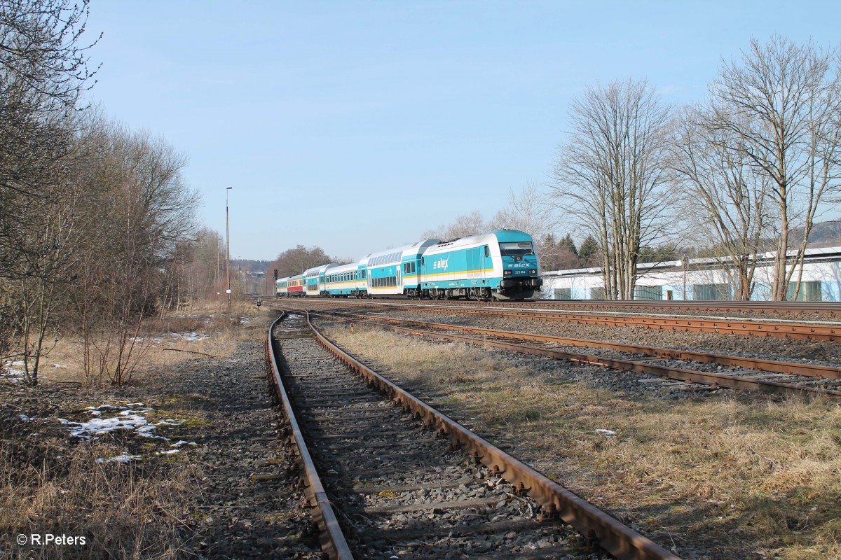 223 064 mit dem ALX84113 Hof - München in Pechbrunn. 27.02.16