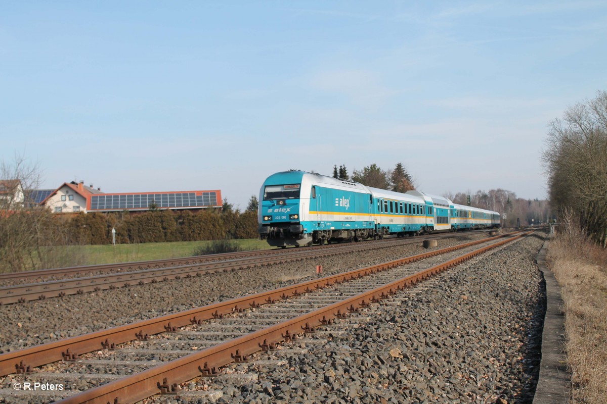 223 066 mit dem ALX84111 Hof - München bei Schönfeld/Wiesau. 27.02.16