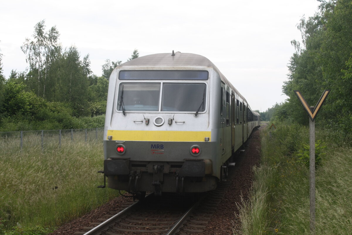 223 144 verlsst den Bahnhof Narsdorf in Richtung Leipzig Hbf am 4.6.22