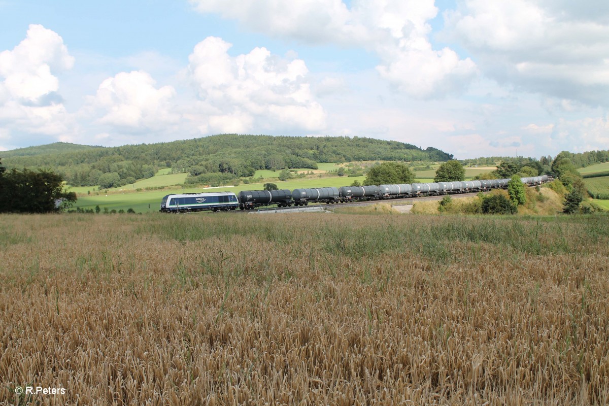 223 152 mit dem Kesselzug München - Cheb bei Lengenfeld. 05.08.14