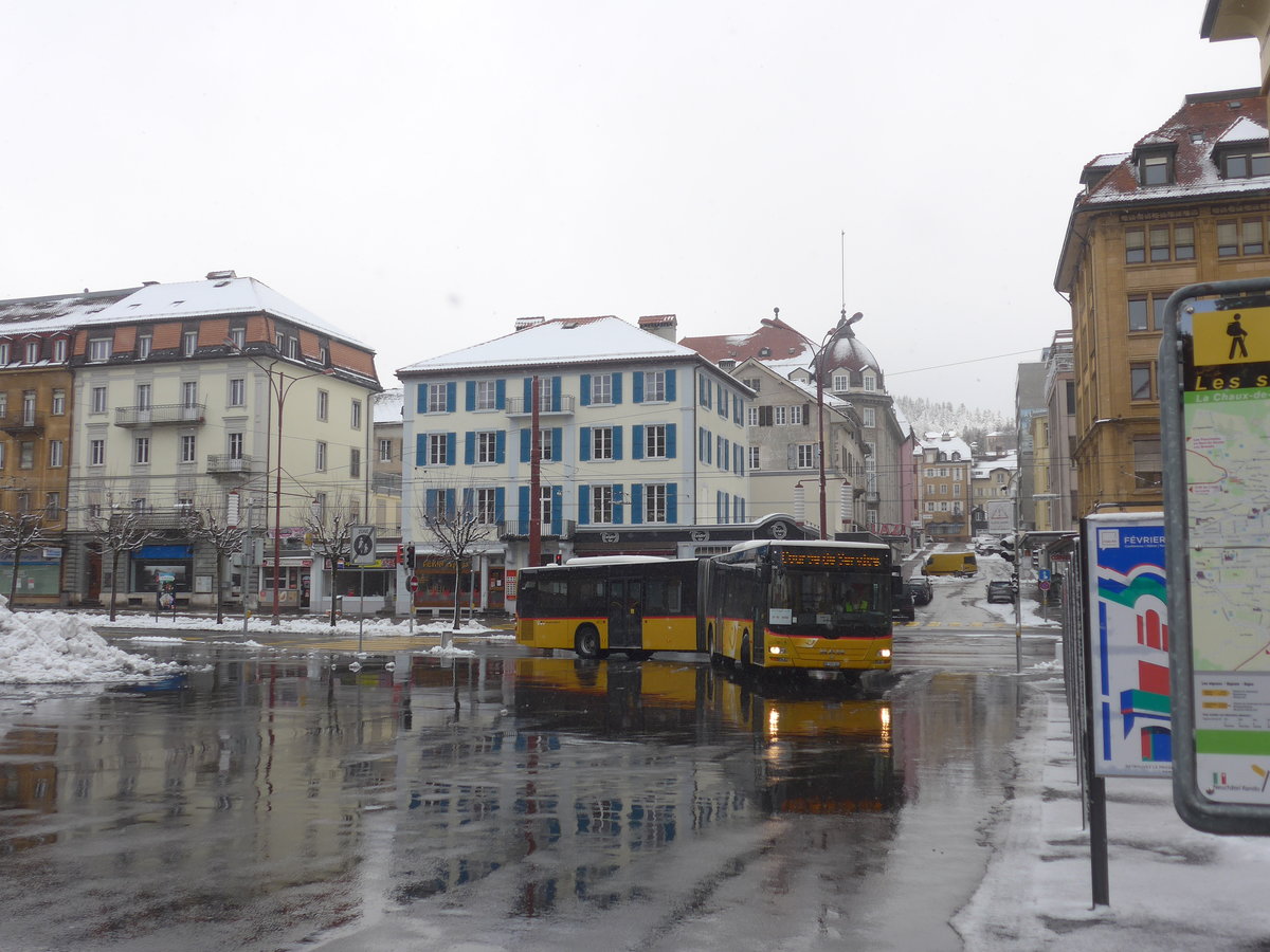 (224'144) - PostAuto Bern - Nr. 663/NE 165'364 - MAN (ex BE 610'550) am 14. Mrz 2021 beim Bahnhof La Chaux-de-Fonds (Einsatz CarPostal)