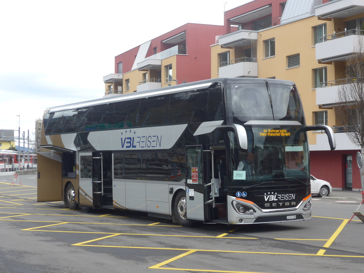 (224'429) - VBL Luzern - Nr. 808/LU 212'789 - Setra am 27. Mrz 2021 beim Bahnhof Stansstad