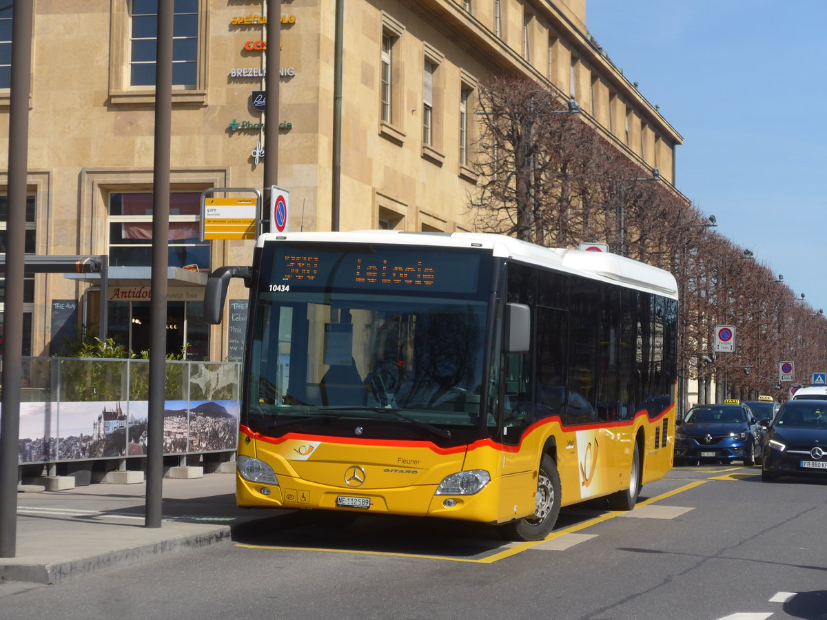 (224'605) - CarPostal Ouest - NE 112'589 - Mercedes am 29. Mrz 2021 beim Bahnhof Neuchtel