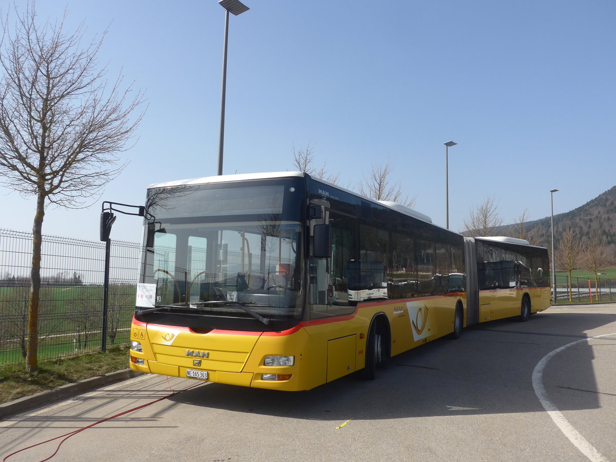 (224'684) - PostAuto Bern - Nr. 662/NE 165'363 - MAN (ex BE 610'549) am 2. April 2021 in Boudevilliers, SCAN-ne (Einsatz CarPostal)