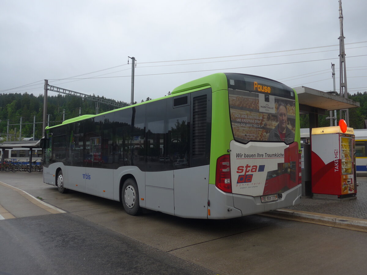(225'802) - Busland, Burgdorf - Nr. 120/BE 806'120 - Mercedes am 6. Juni 2021 beim Bahnhof Langnau