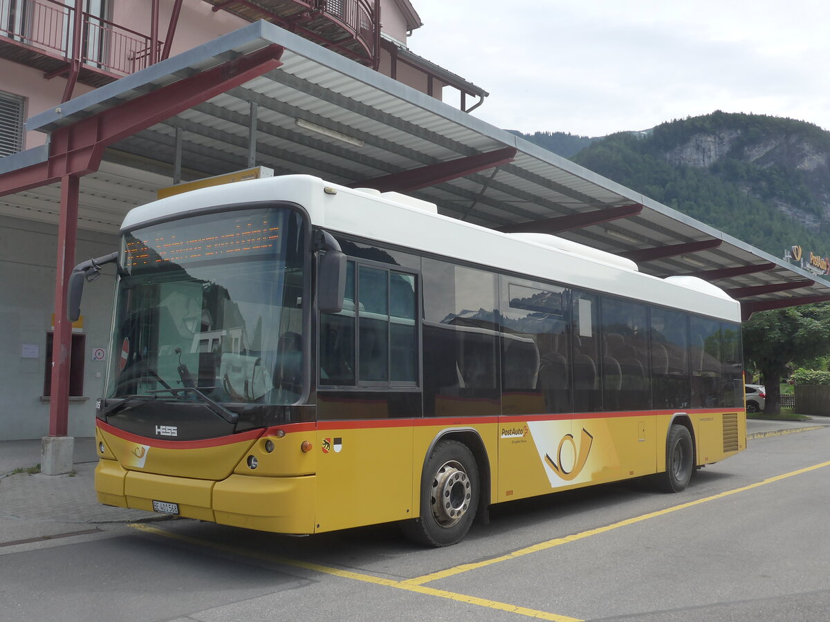 (226'107) - PostAuto Bern - BE 401'568 - Scania/Hess (ex AVG Meiringen Nr. 68; ex AVG Meiringen Nr. 59; ex Steiner, Messen) am 3. Juli 2021 in Meiringen, PostAutostation