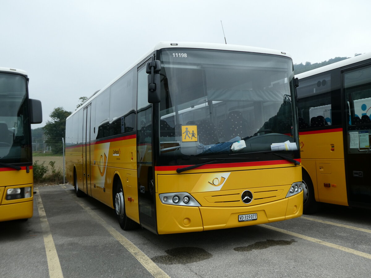 (228'256) - CarPostal Ouest - VD 319'077 - Mercedes am 25. September 2021 in Daillens, Planzer