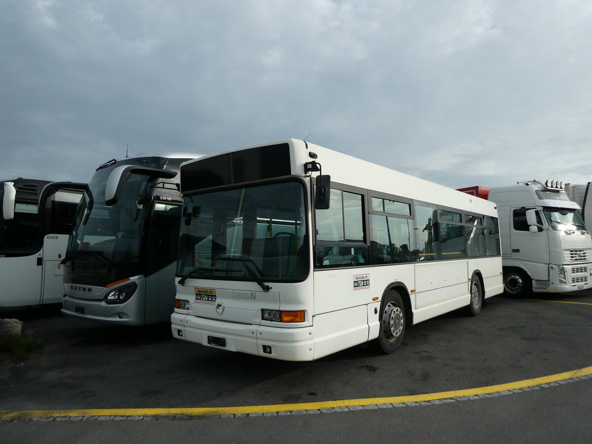 (228'319) - Taxicab, Neuchtel - Irisbus am 25. September 2021 in Kerzers, Interbus