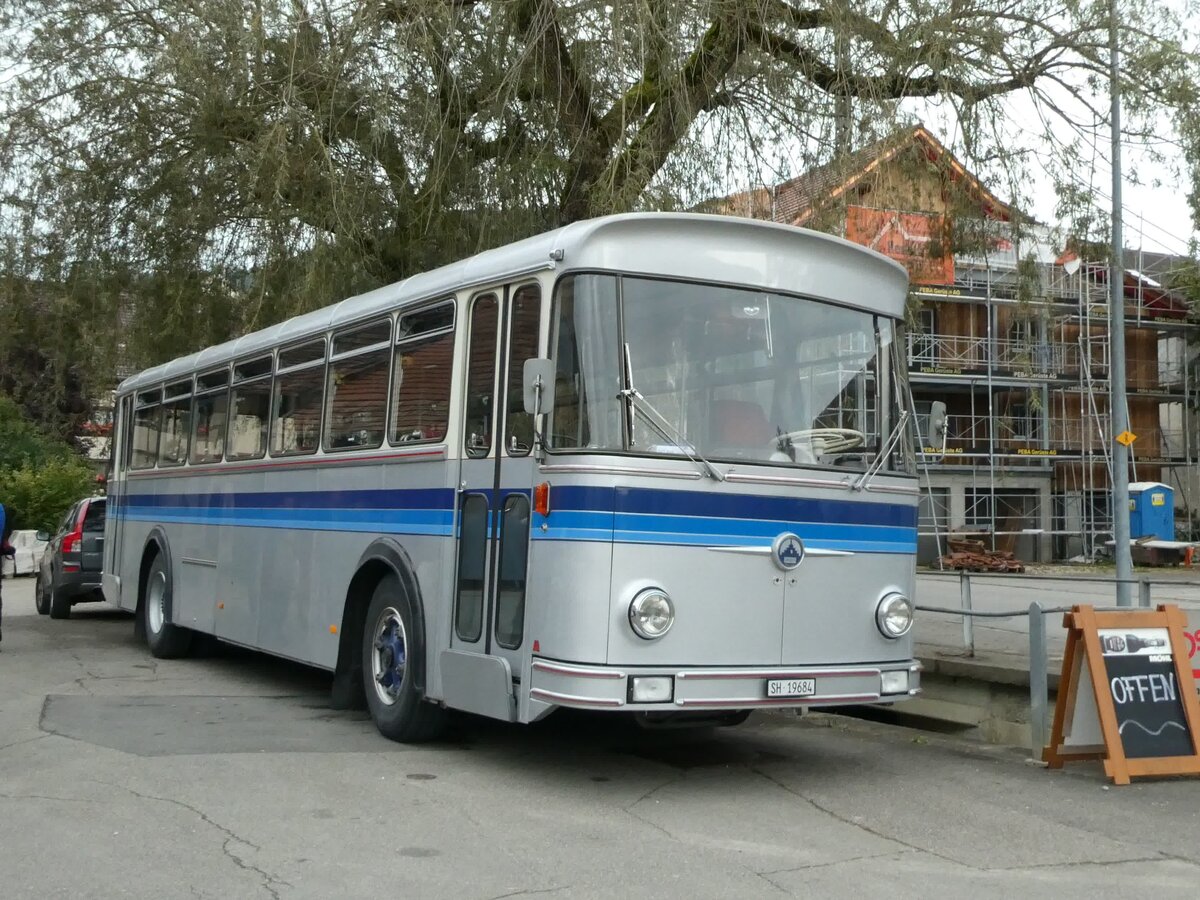 (228'408) - Borer, Neuhausen - SH 19'684 - Saurer/Tscher (ex Schttler, D-Kln; ex Braun, D-Mnster; ex Schmid, Hemishofen; ex Brtsch, Bttenhard; ex ASS Schleitheim Nr. 8) am 26. September 2021 in Beggingen, Dorf