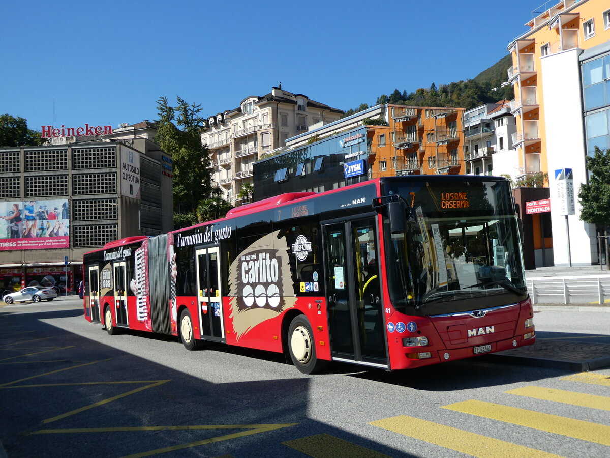 (229'157) - FART Locarno - Nr. 41/TI 323'841 - MAN am 14. Oktober 2021 beim Bahnhof Locarno