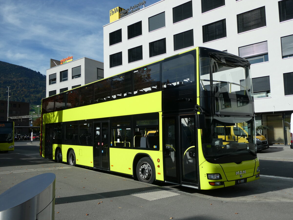 (229'491) - Aus Liechtenstein: PLA Vaduz - Nr. 83/FL 39'883 - MAN am 20. Oktober 2021 beim Bahnhof Sargans