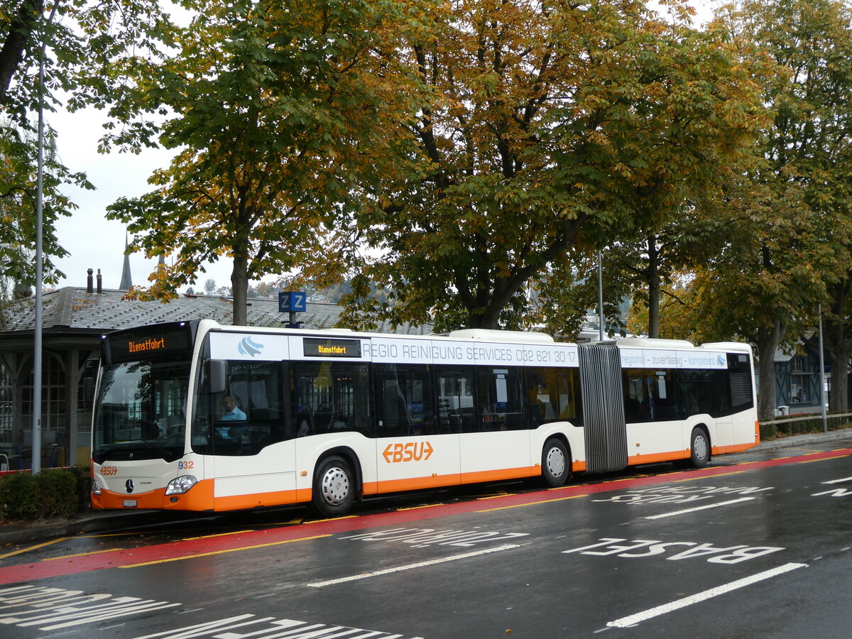 (229'688) - BSU Solothurn - Nr. 32/SO 189'032 - Mercedes am 22. Oktober 2021 beim Bahnhof Luzern (Einsatz VBL Luzern Nr. 932)