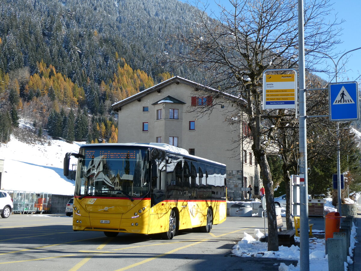 (230'025) - Reptrans, Salouf - GR 48'803 - Volvo am 6. November 2021 in Savognin, Post