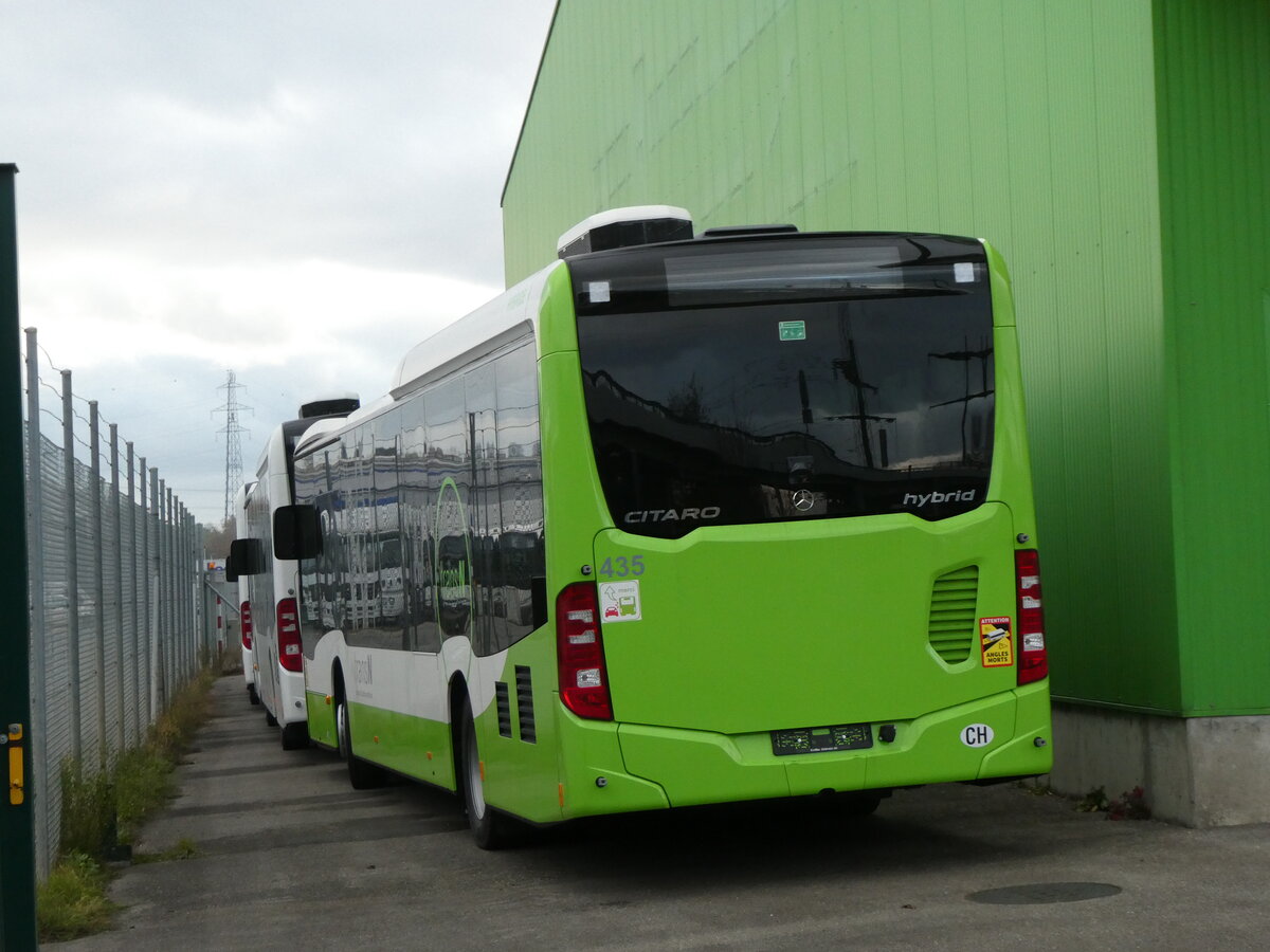 (230'738) - transN, La Chaux-de-Fonds - Nr. 435 - Mercedes am 13. November 2021 in Kerzers, ex Fritz Kipfer