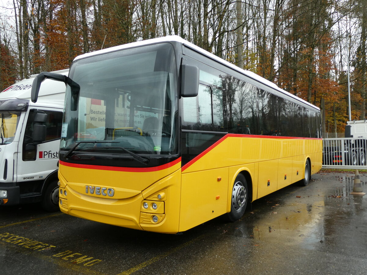 (230'767) - PostAuto Wallis - PID 11'812 - Iveco am 14. November 2021 in Hendschiken, Iveco