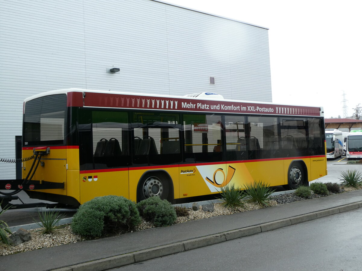 (231'006) - PostAuto Bern - BE 193'594 - Lanz+Marti/Hess Personenanhnger (ex Klopfstein, Laupen) am 28. November 2021 in Kerzers, Interbus