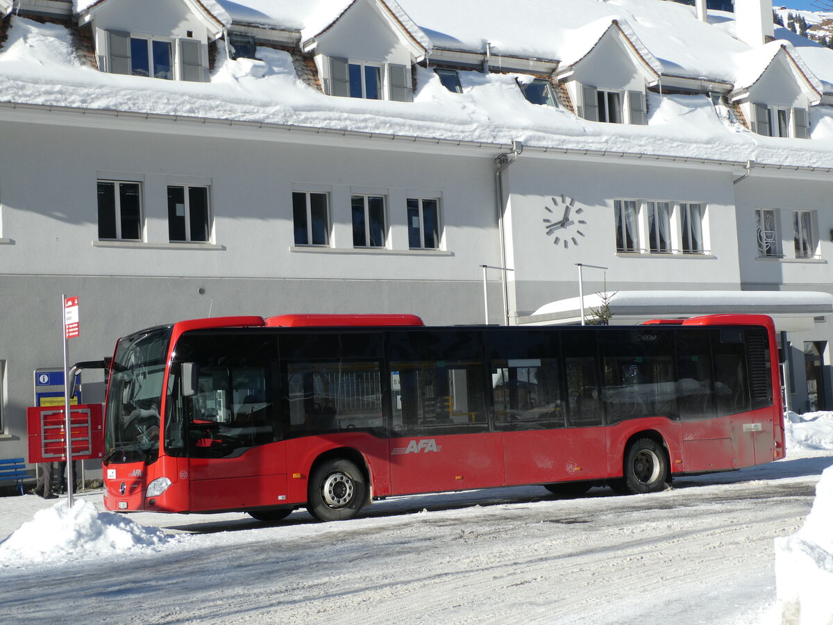 (231'372) - AFA Adelboden - Nr. 92/BE 19'692 - Mercedes am 16. Dezember 2021 beim Bahnhof Kandersteg