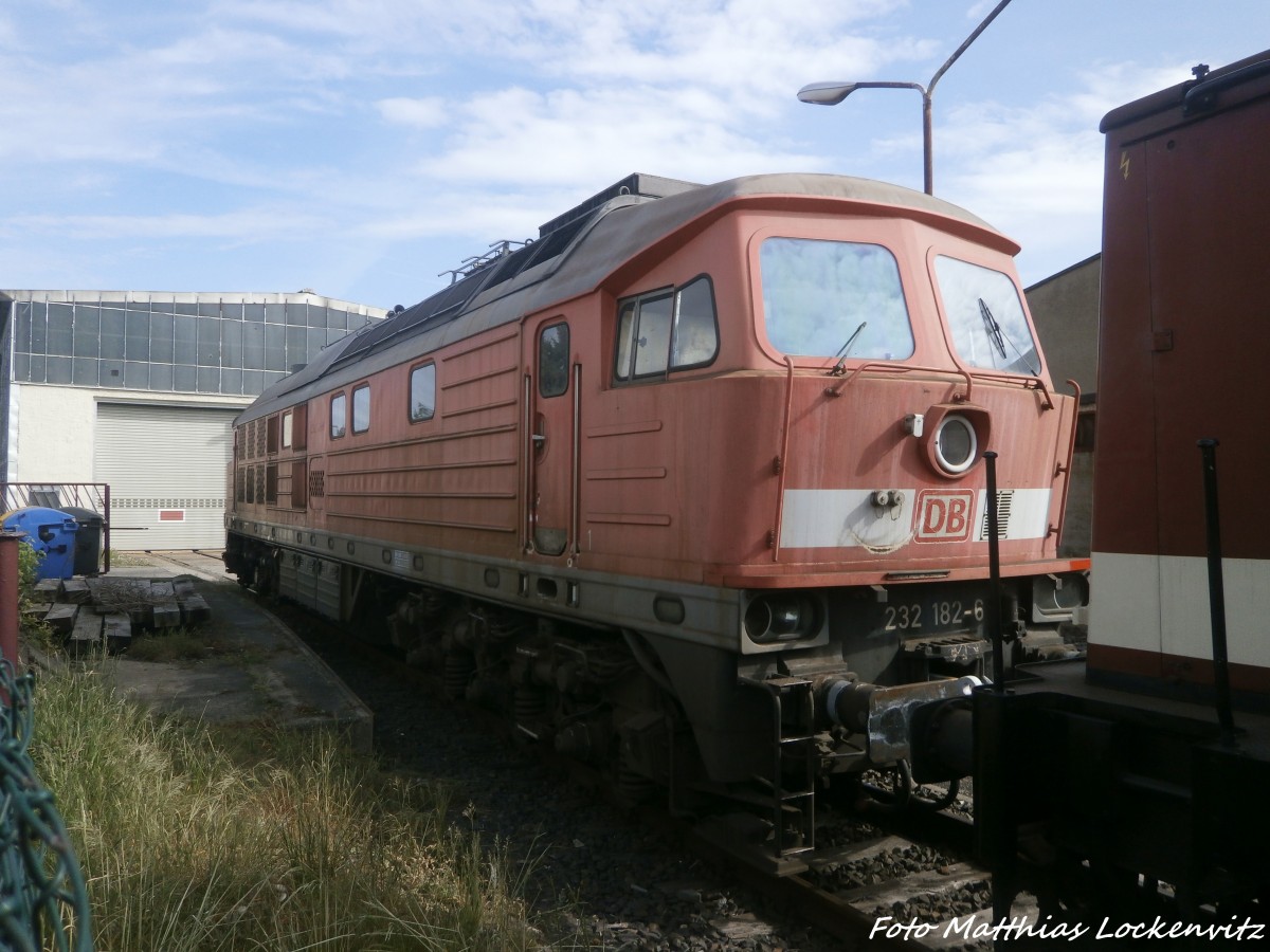 232 182 abgestellt auf dem Gelnde der LEG in Delitzsch am 9.5.15