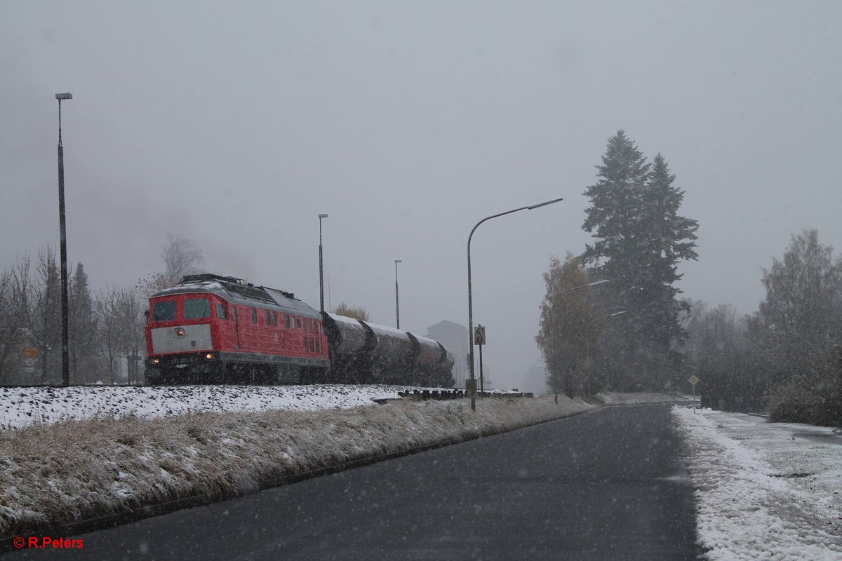 232 201-4 rangiert in Pechbrunn mit dem Schotterzug 62720. 11.11.16