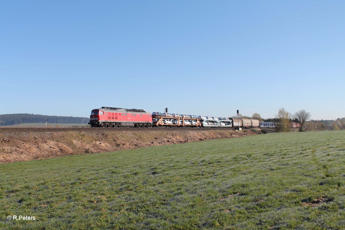 232 252-7 zieht bei Waldershof den EZ51683 Zwickau - Nürnberg. 17.04.14