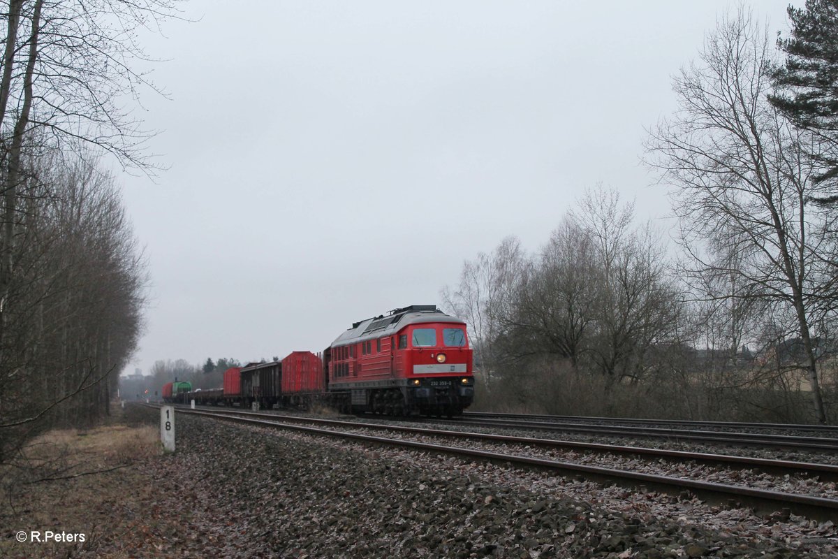 232 359-0 zieht den 45365 Nrnberg - Cheb bei Schnfeld. 28.03.16