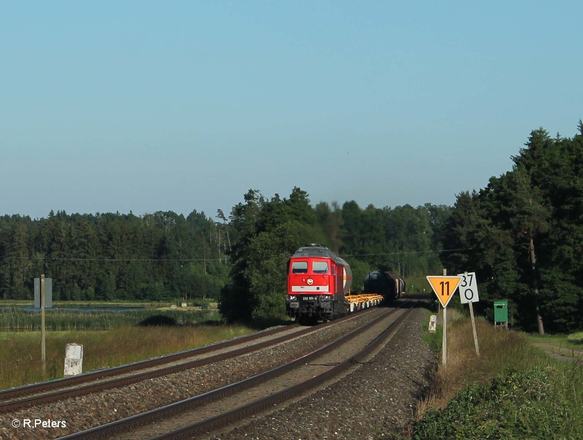 232 571-0 mit dem abendlichen 51716 NNR - LE Frankenwaldumleiter bei Oberteich. 23.06.16