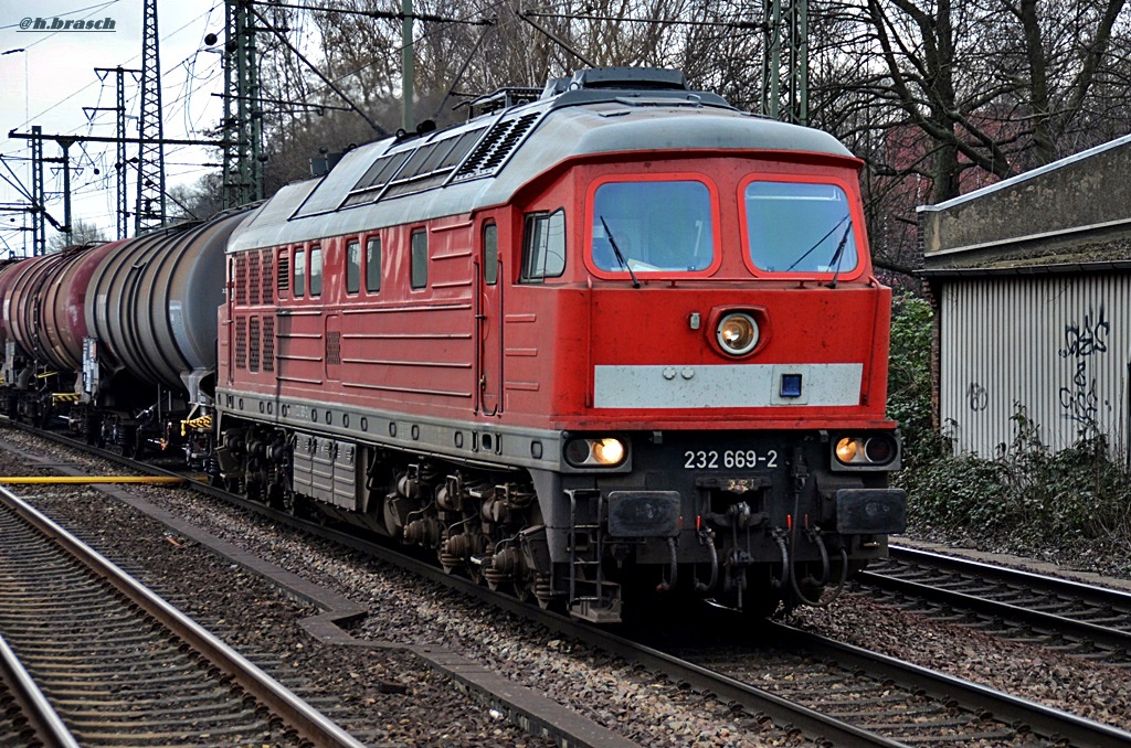 232 669-2 zog einen tanker durch hh-harburg,06.03.15