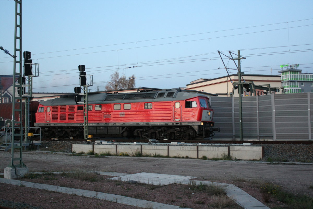 232 908 mit einen Gterzug in der Gterumfahrung am Bahnhof Halle/Saale Hbf am 14.11.19