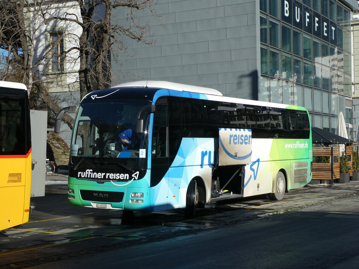 (232'094) - Ruffiner, Turtmann - VS 465'000 - MAN am 18. Januar 2022 beim Bahnhof Brig