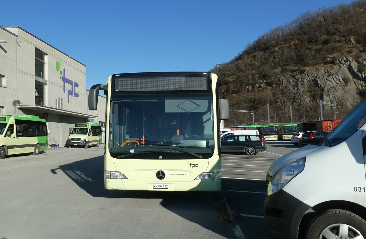 (232'348) - TPC Aigle - Nr. 654/VS 487'432 - Mercedes (ex ESKA Stiftlandkraftverkehr, D-Tirschenreuth; ex Bayerische Schlsser, Grten + Seen, D-Mnchen) am 23. Januar 2022 in Aigle, Dpt