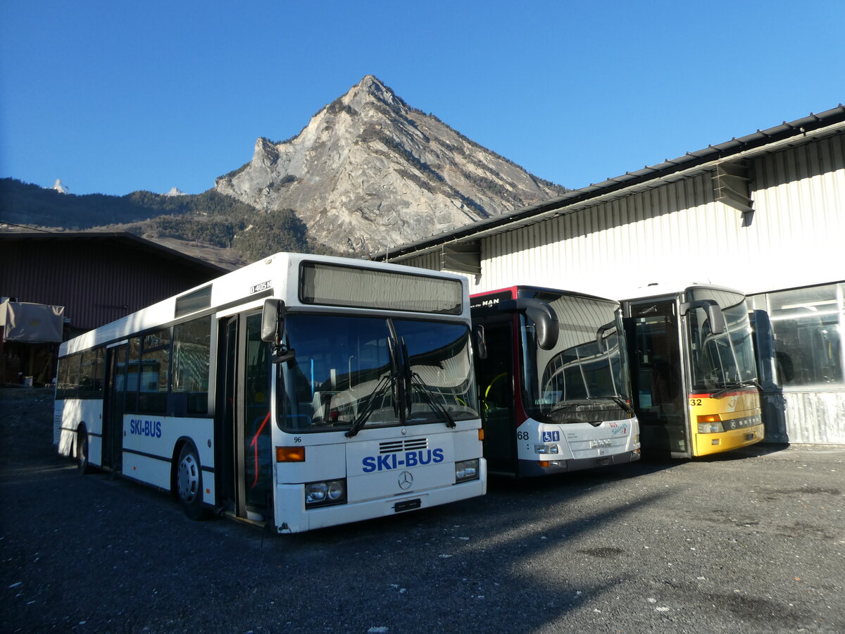 (232'389) - Buchard, Leytron - Nr. 96 - Mercedes (ex Regiobus, Gossau Nr. 13) am 23. Januar 2022 in Leytron, Garage