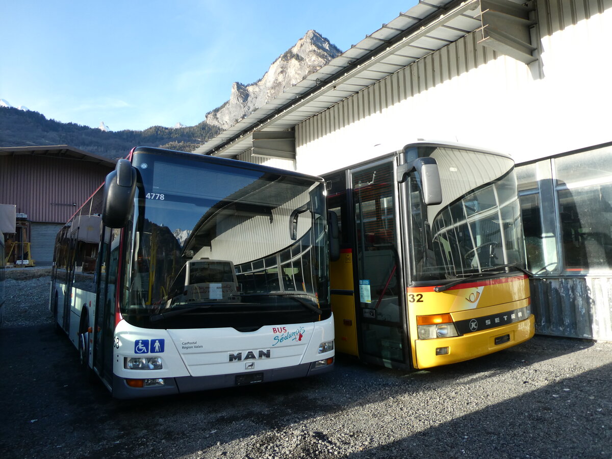 (232'801) - PostAuto Wallis - Nr. 68 - MAN (ex Lathion, Sion Nr. 68) am 12. Februar 2022 in Leytron, Garage Buchard