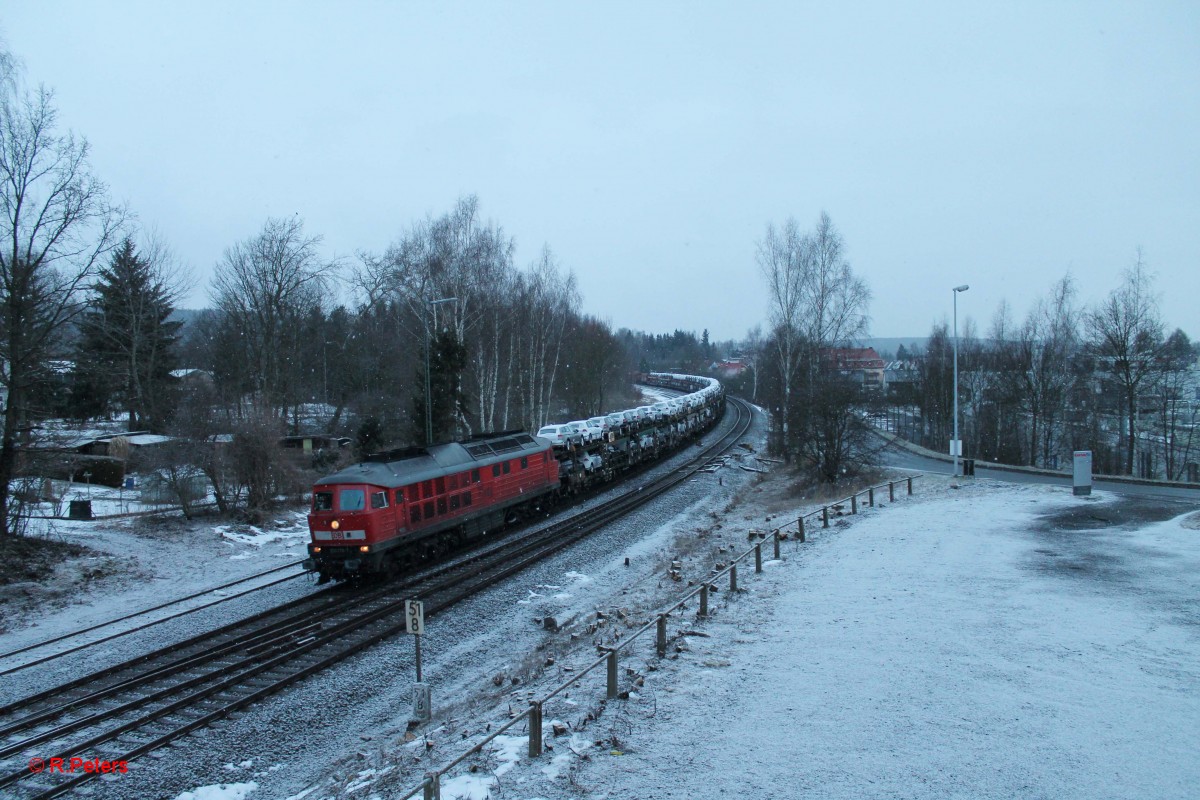 233 176 bei der Einfahrt in Marktredwitz mit dem 51683 Zwickau - Nürnberg. 28.02.15