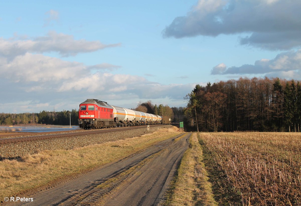 233 219-1 zog am 10.03.17 den GA 47383 NROB - XTCH im herrlichen Abendlich durch die Oberpfalz.