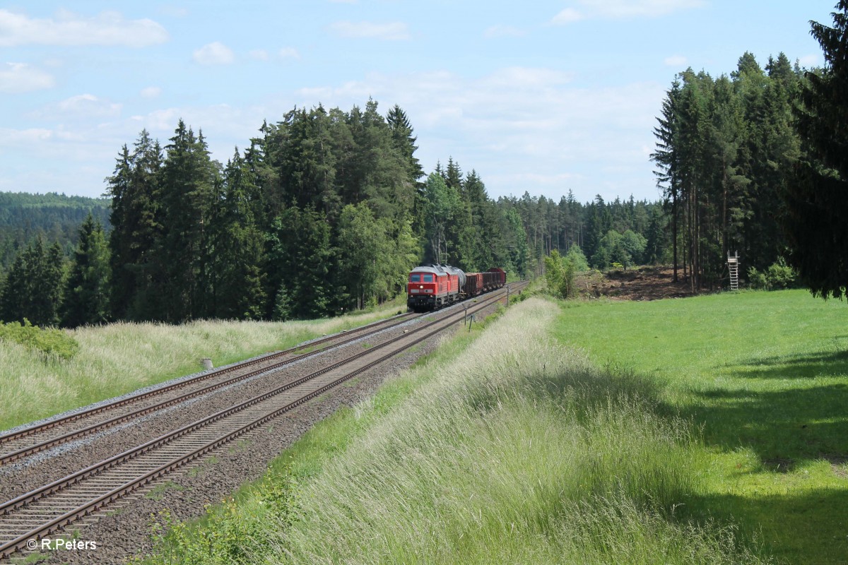 233 521-4 und 232 280 mit dem 45365 NNT - XTCH kurz vor Pechbrunn. 17.06.15