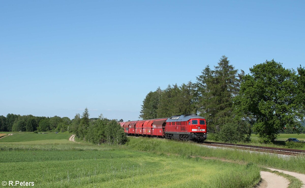 233 521 mit dem GAG 44330 Gibszug nach Ipfhofen bei Waldershof. 14.06.21