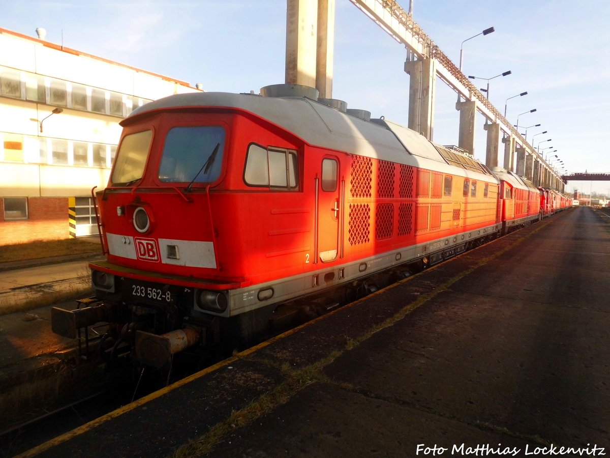 233 562 abgestellt in Mukran am 28.12.16