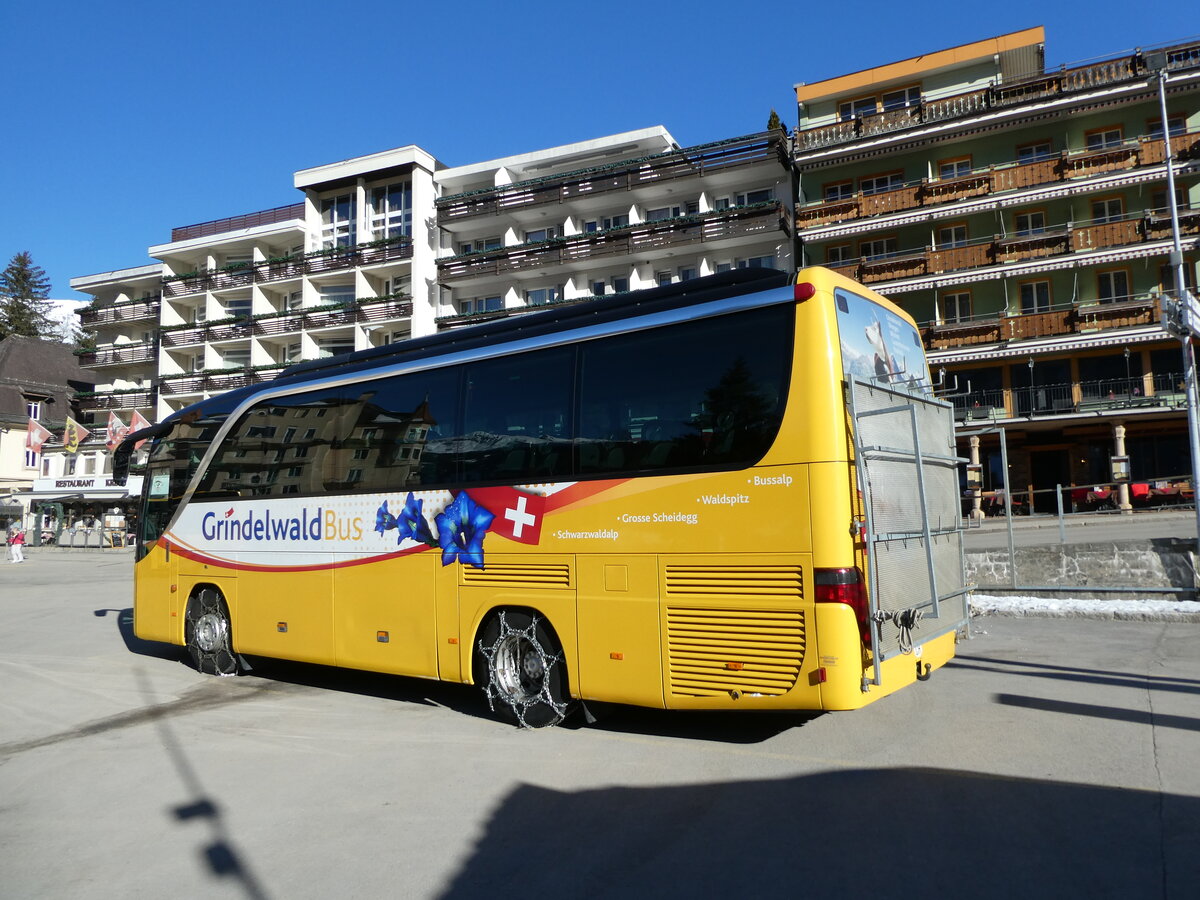 (233'240) - Grindelwaldbus, Grindelwald - Nr. 26/BE 268'737 - Setra am 27. Februar 2022 beim Bahnhof Grindelwald