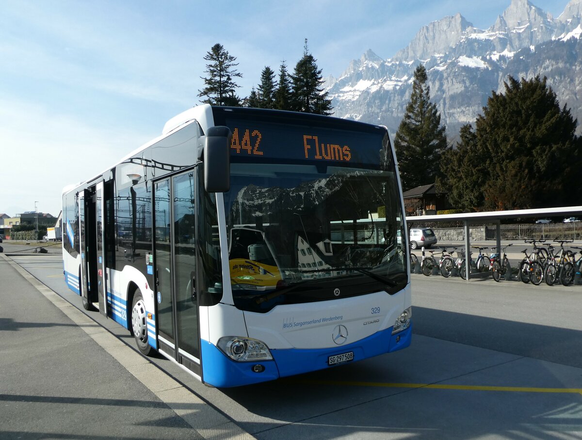 (233'566) - BSW Sargans - Nr. 329/SG 297'508 - Mercedes am 8. Mrz 2022 beim Bahnhof Walenstadt