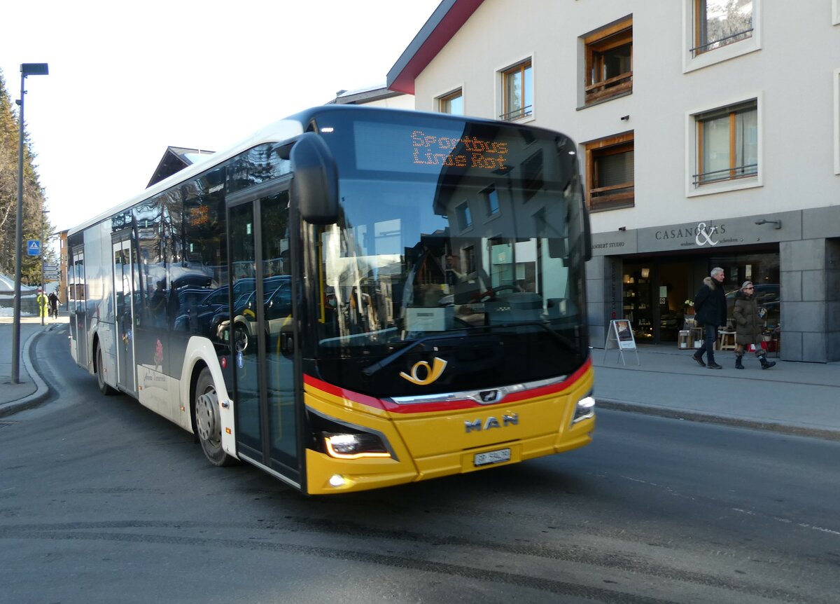 (233'625) - Bossi&Hemmi, Tiefencastel - GR 59'439 - MAN am 9. Mrz 2022 in Lenzerheide, Post