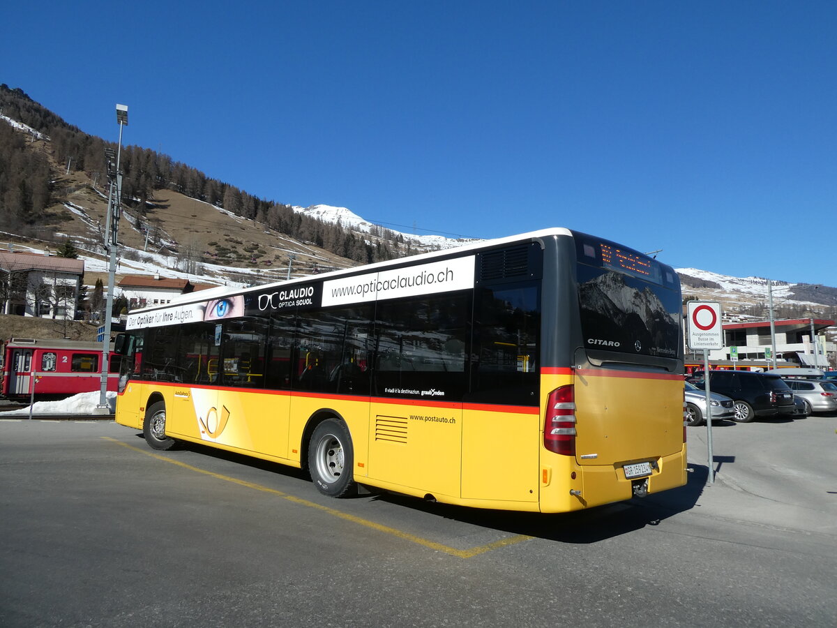 (233'690) - PostAuto Graubnden - GR 159'234 - Mercedes am 10. Mrz 2022 beim Bahnhof Scuol-Tarasp