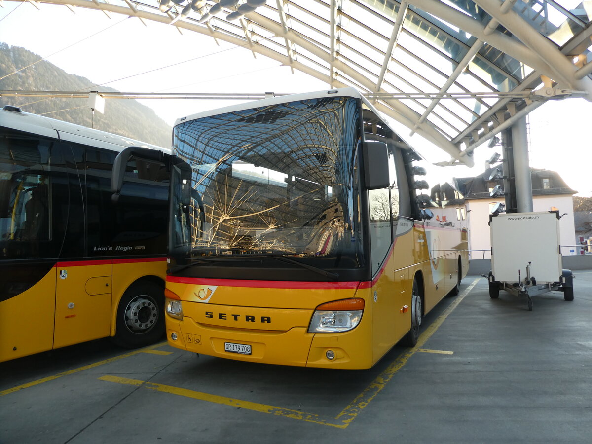 (233'724) - PostAuto Graubnden - GR 179'708 - Setra am 10. Mrz 2022 in Chur, Postautostation