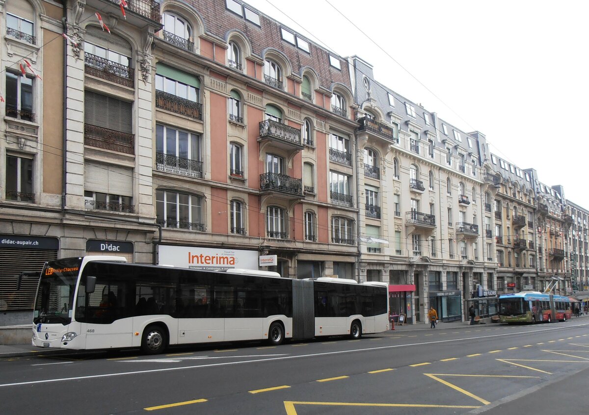 (233'967) - Intertours, Domdidier - Nr. 468/FR 300'468 - Mercedes (ex Nr. 201) am 13. Mrz 2022 beim Bahnhof Lausanne (Einsatz TL)