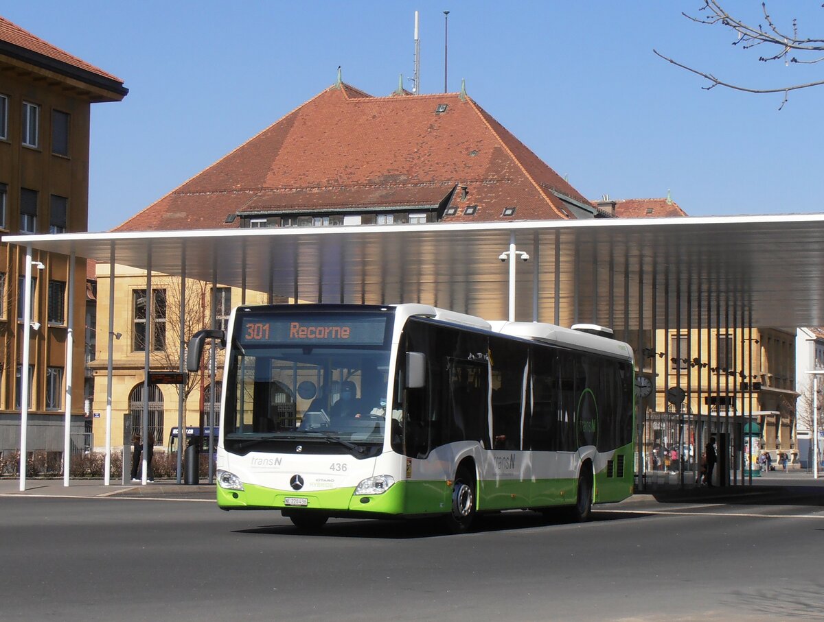 (234'087) - transN, La Chaux-de-Fonds - Nr. 436/NE 220'436 - Mercedes am 26. Mrz 2022 beim Bahnhof La Chaux-de-Fonds