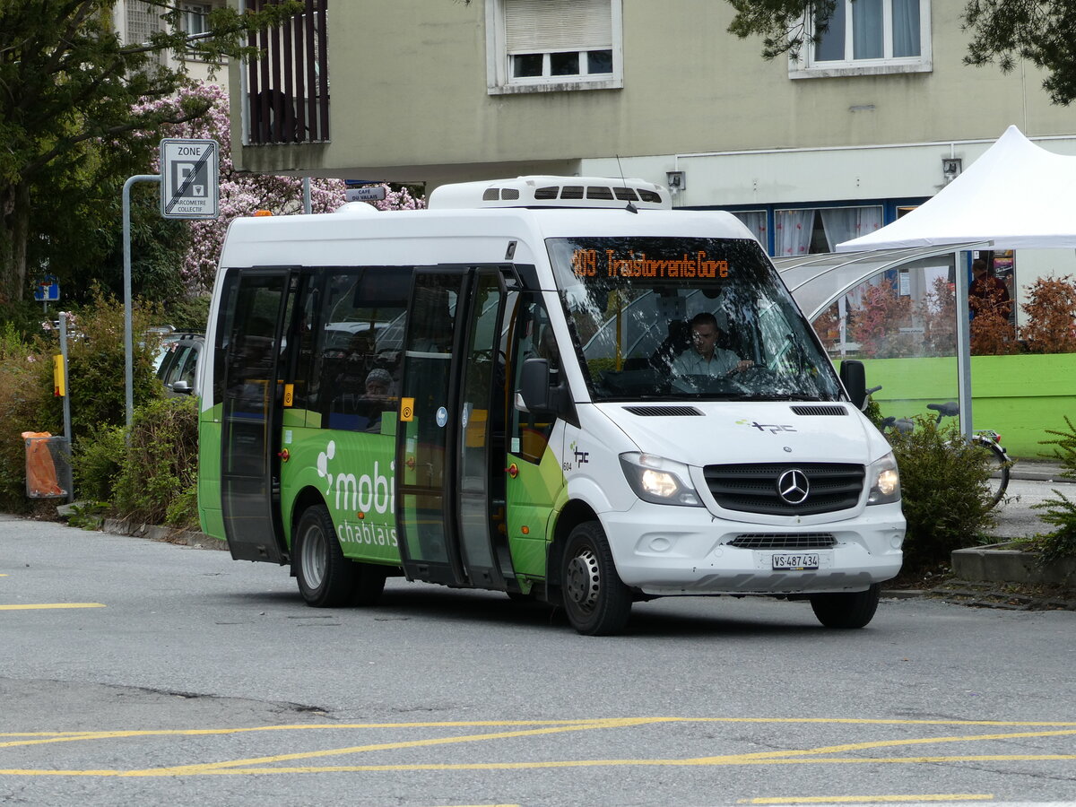 (234'291) - TPC Aigle - Nr. 604/VS 487'434 - Mercedes am 9. April 2022 beim Bahnhof Monthey CFF