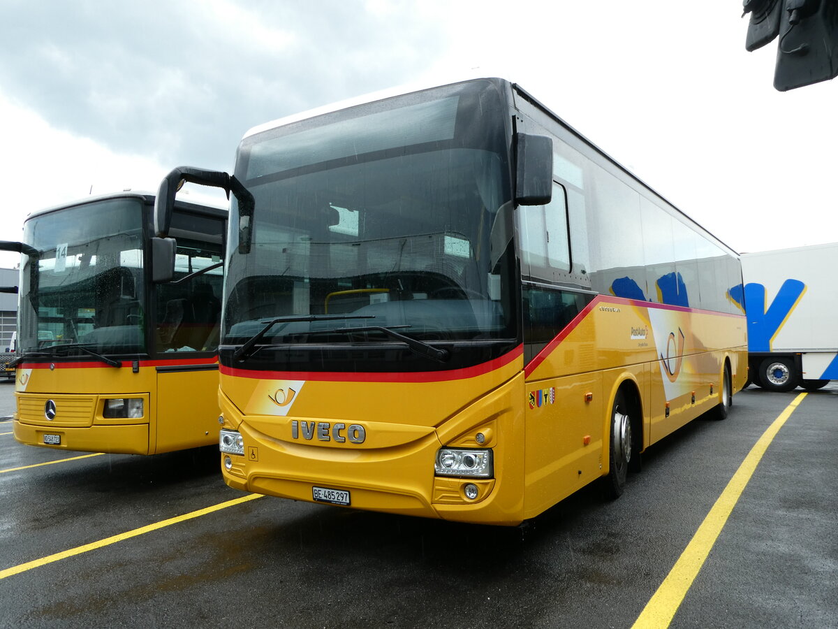 (234'981) - PostAuto Bern - Nr. 88/BE 485'297 - Iveco am 30. April 2022 in Kerzers, Interbus