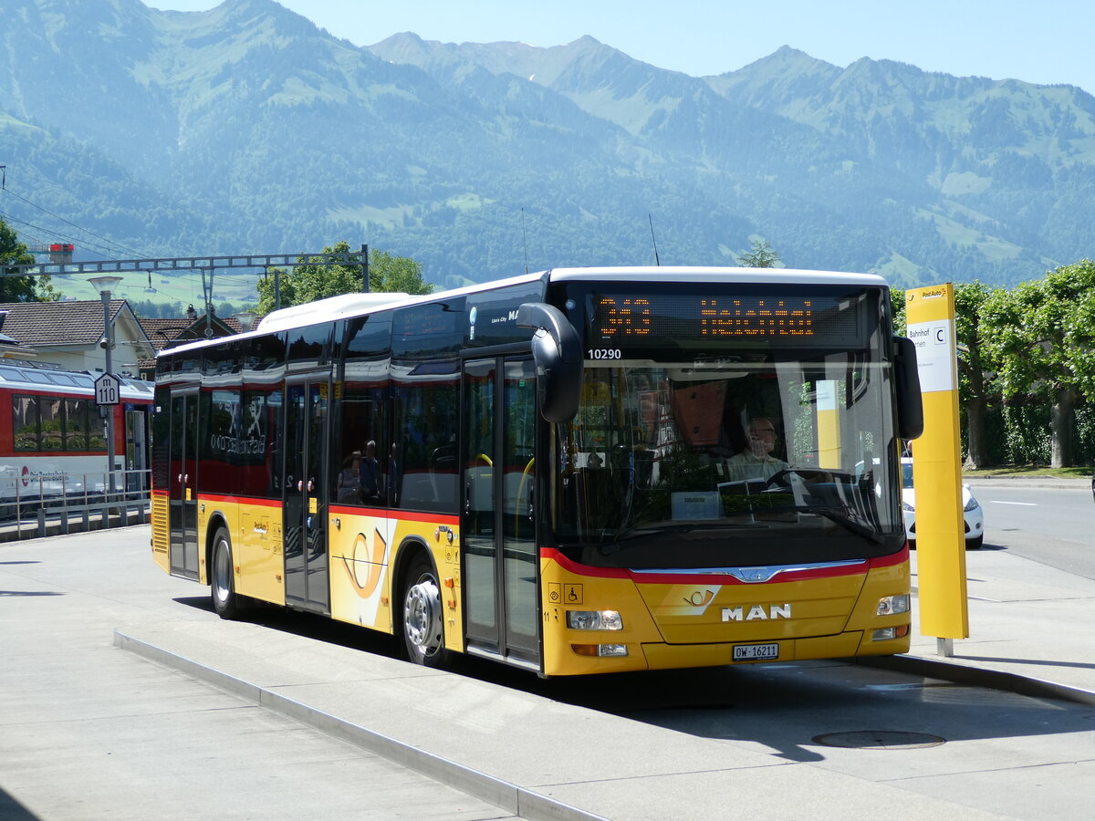 (236'643) - PostAuto Zentralschweiz - Nr. 11/OW 16'211 - MAN (ex Mattli, Wassen) am 4. Juni 2022 beim Bahnhof Sarnen