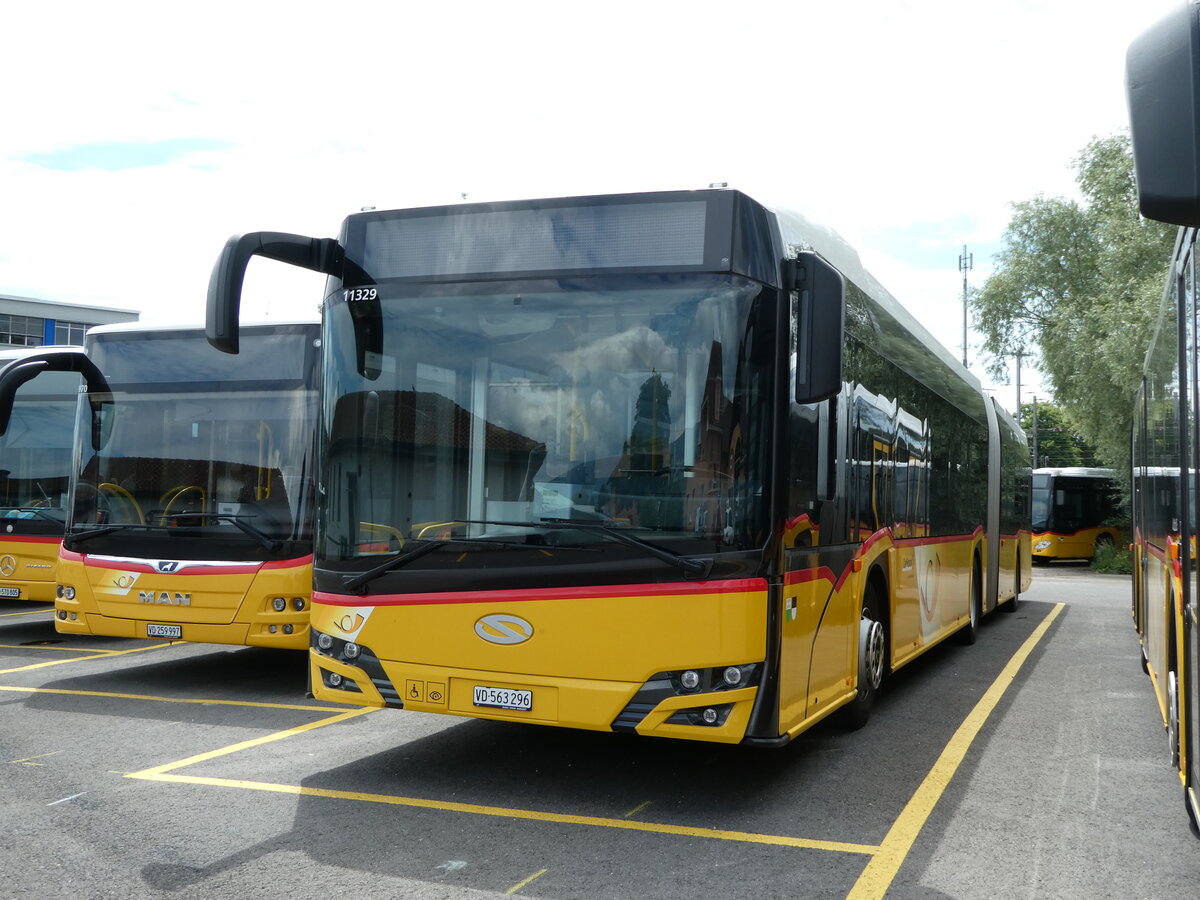 (236'941) - CarPostal Ouest - VD 563'296 - Solaris am 6. Juni 2022 in Yverdon, Garage