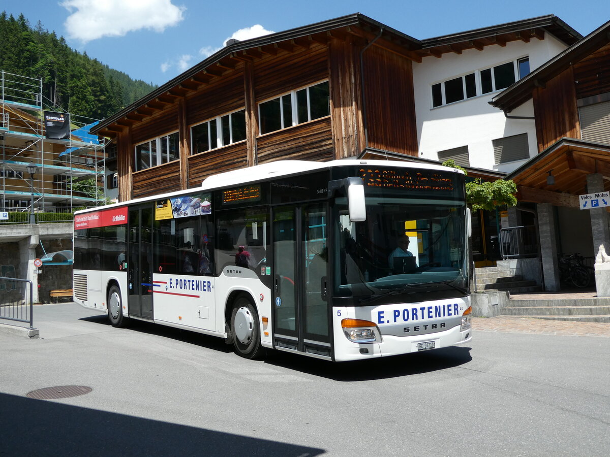 (237'306) - Portenier, Adelboden - Nr. 5/BE 26'710 - Setra am 19. Juni 2022 in Adelboden, Busstation